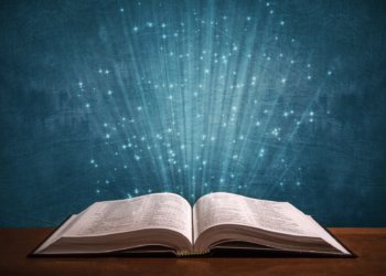 Bible with rays of light in the center - Integrity Syndicate - Love Truth Spirit integritysyndicate.com